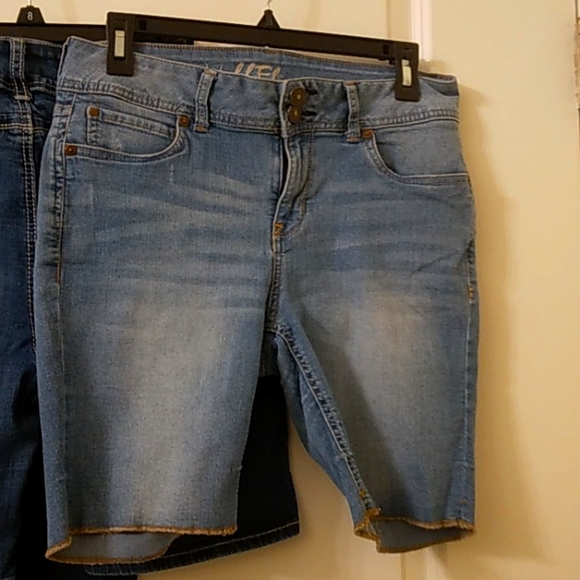 Wallflower shorts 3 pair for 1 price all 3 size 11 junior - Picture 4 of 8